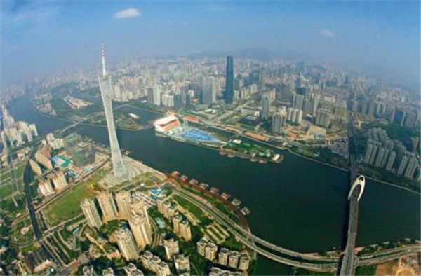 中央重视的首届中国国际进口博览会深藏机遇